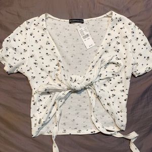 Brandy Melville Rae Floral Wrap Top